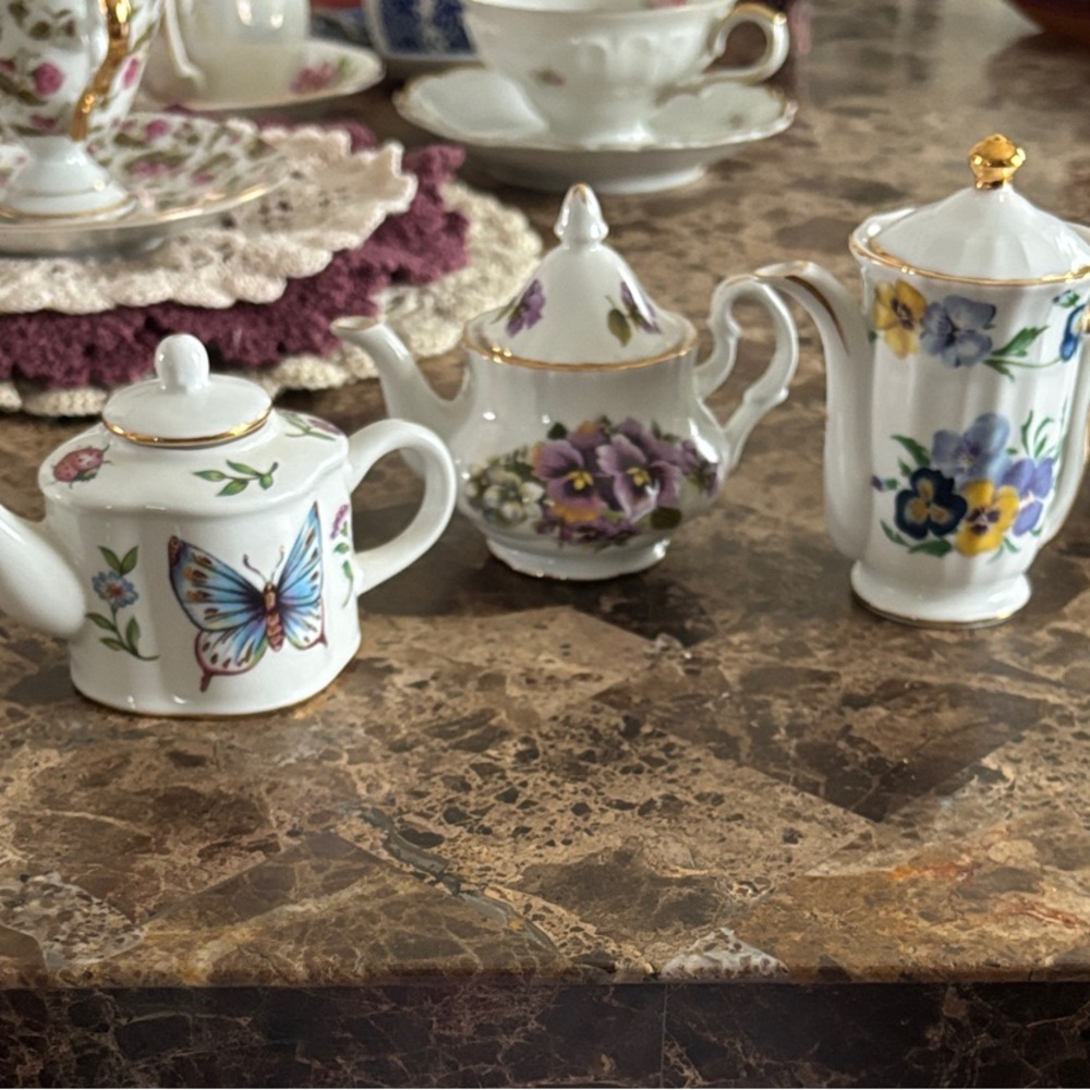 Elegant Floral and Butterfly Teapot Set